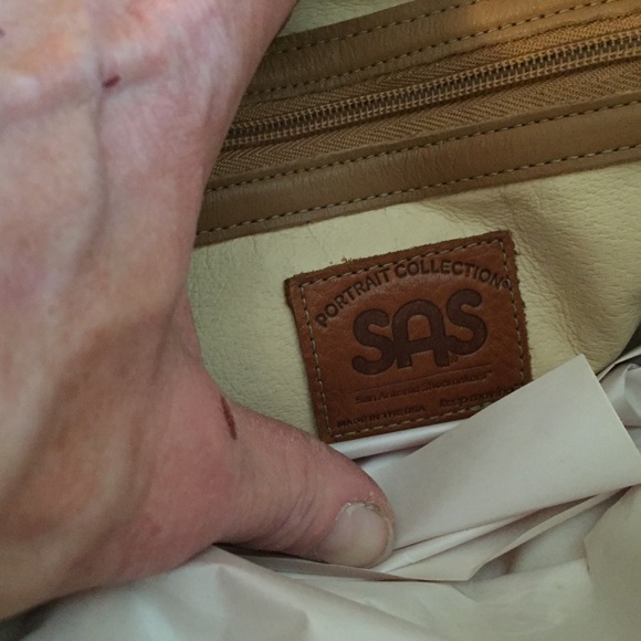 SAS hobo bag. New with tags - Picture 3 of 5